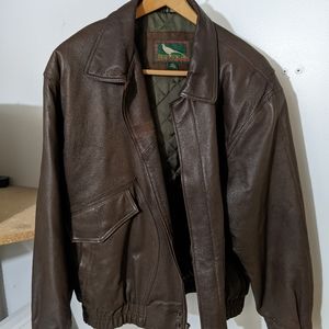 Vintage Field & Stream leather jacket.  Size LARGE.  Mint condition.